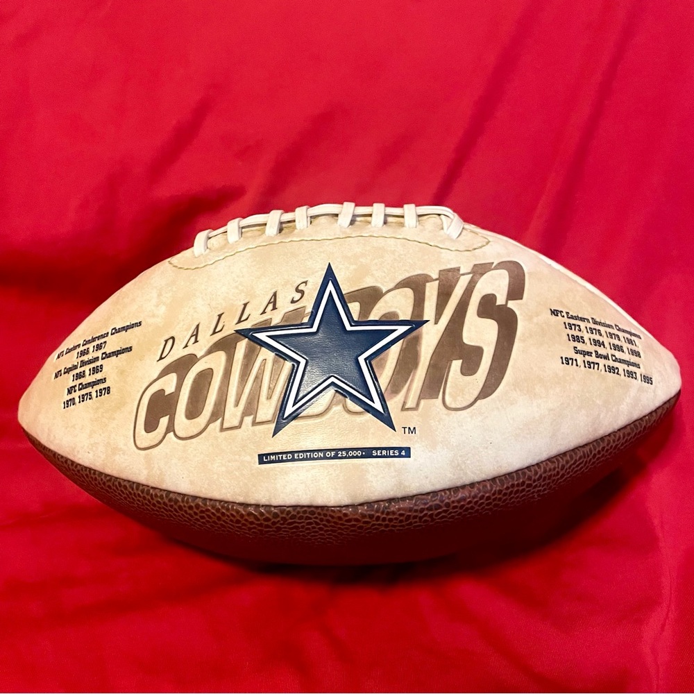 VTG Dallas Cowboys Limited Edition Football Series 4